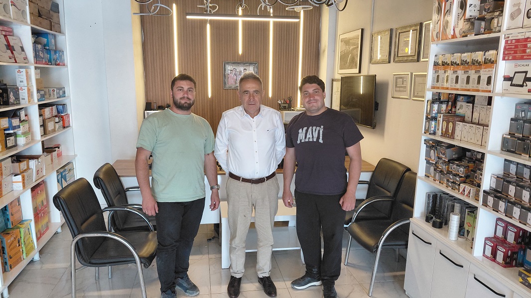 Kaymakamımız Haluk ŞİMŞEK, İlçemizde Faaliyet Gösteren Dal Mühendislik İsimli İşyerini Ziyaret Etti